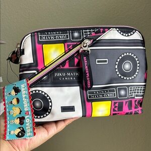 🖤NWT🔺RARE🔺HARAJUKU LOVERS JUKU-MATIC CAMERA makeup / travel bag